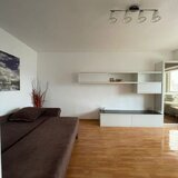 Mihai Bravu, Mall Vitan